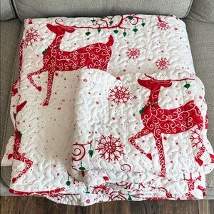 Christmas Red and White Reindeer Quilt & Shams